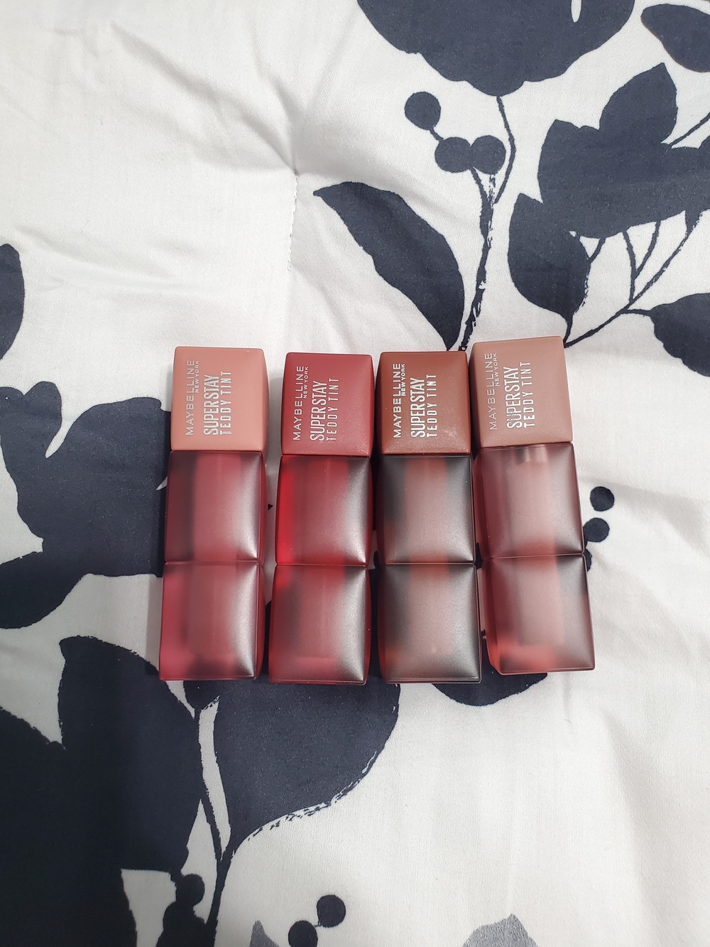 Maybelline SuperStay Teddytint Matte Lip Set - Deep Red and Berry Tones